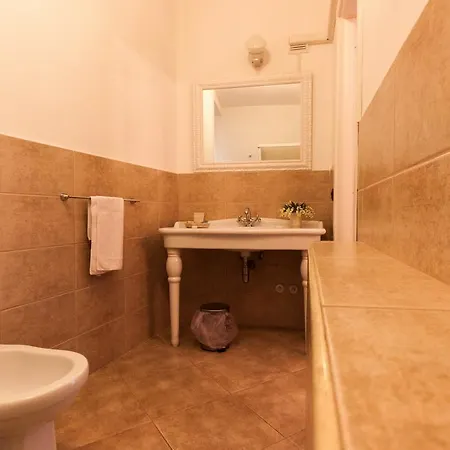 Dimora Antica Alojamento de Acomodação e Pequeno-almoço 3*