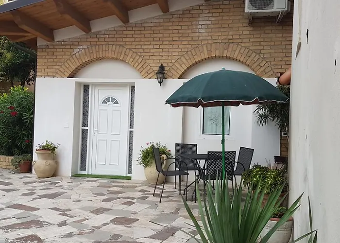 Dimora Antica Bed & Breakfast